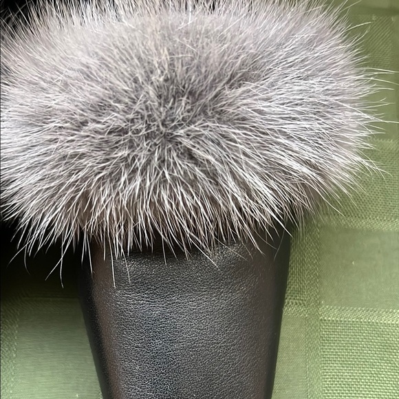 Dymonlatry Elegant Black Leather Ankle Boots with Fur Trim - Picture 3 of 14